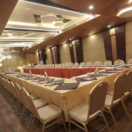 Maurya Rajadhani Thiruvananthapuram Екстер'єр фото